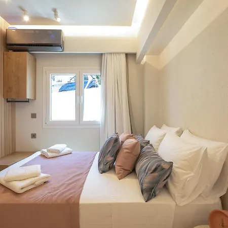 Stylish Stay, Walk To & Cafes *